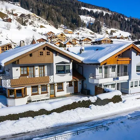 Apartment Appartments Lercher Irma San Candido