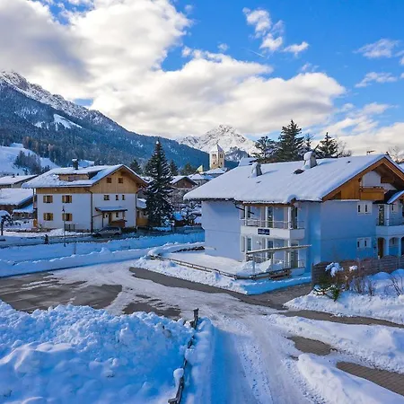 Appartments Lercher Irma * San Candido